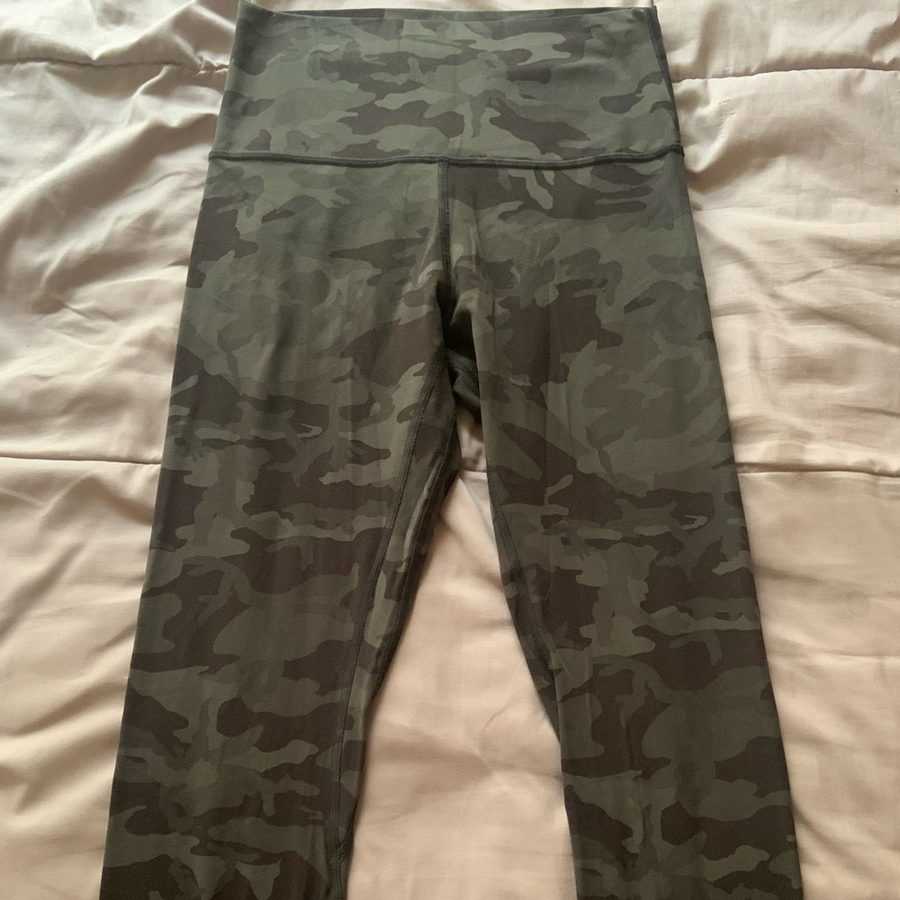 Lululemon align crop! 21’